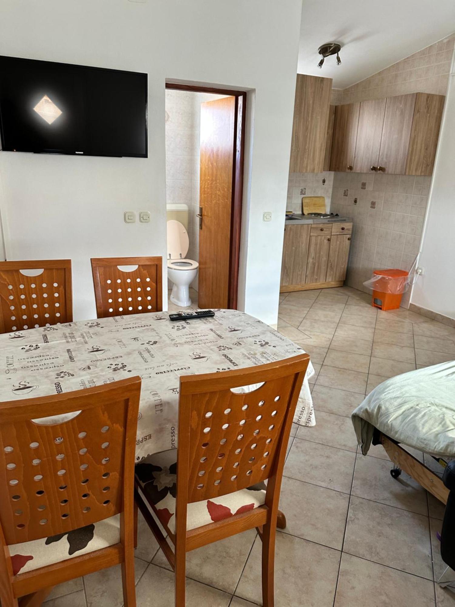 ויר Apartments Kristina מראה חיצוני תמונה