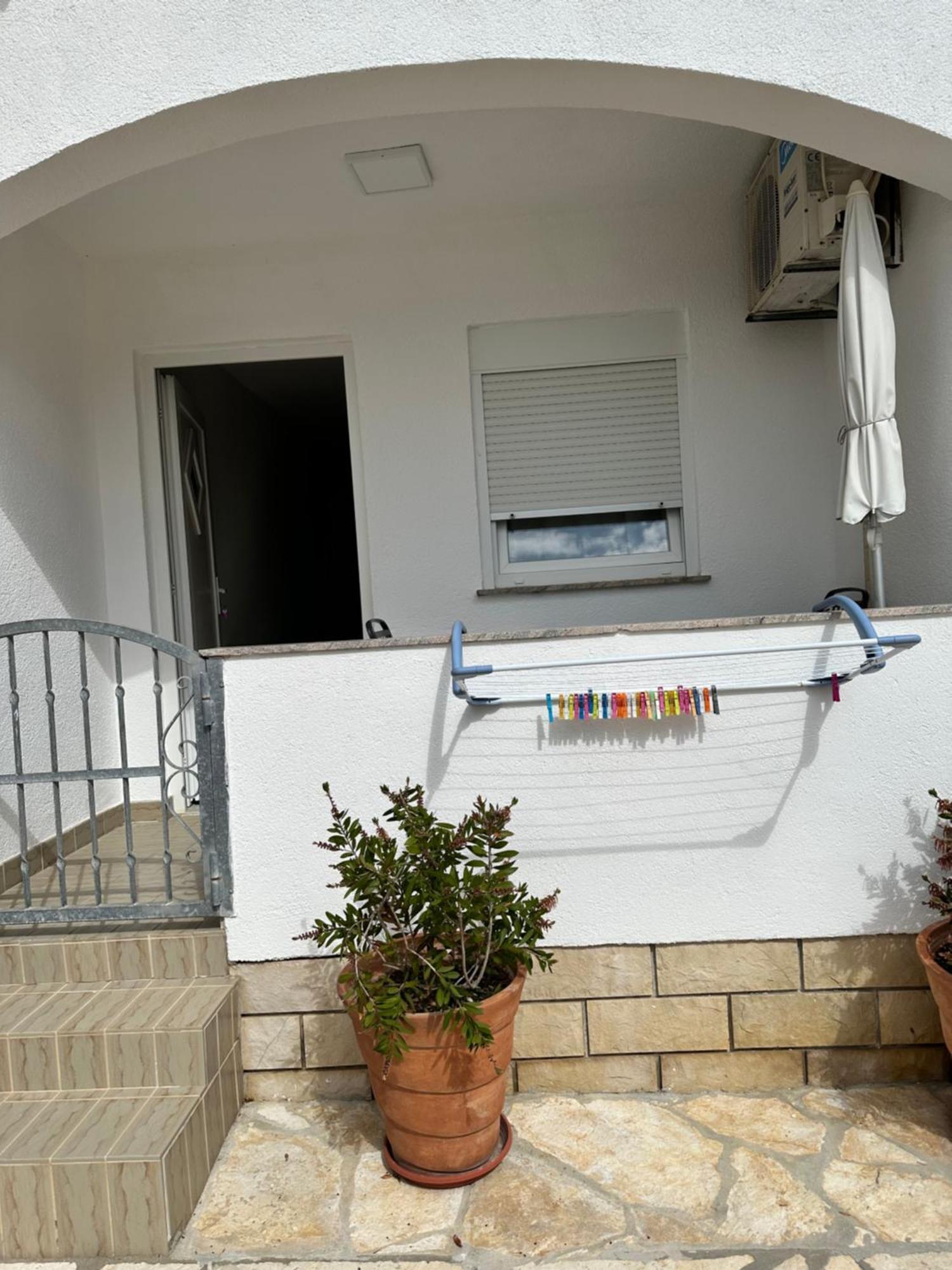 ויר Apartments Kristina מראה חיצוני תמונה