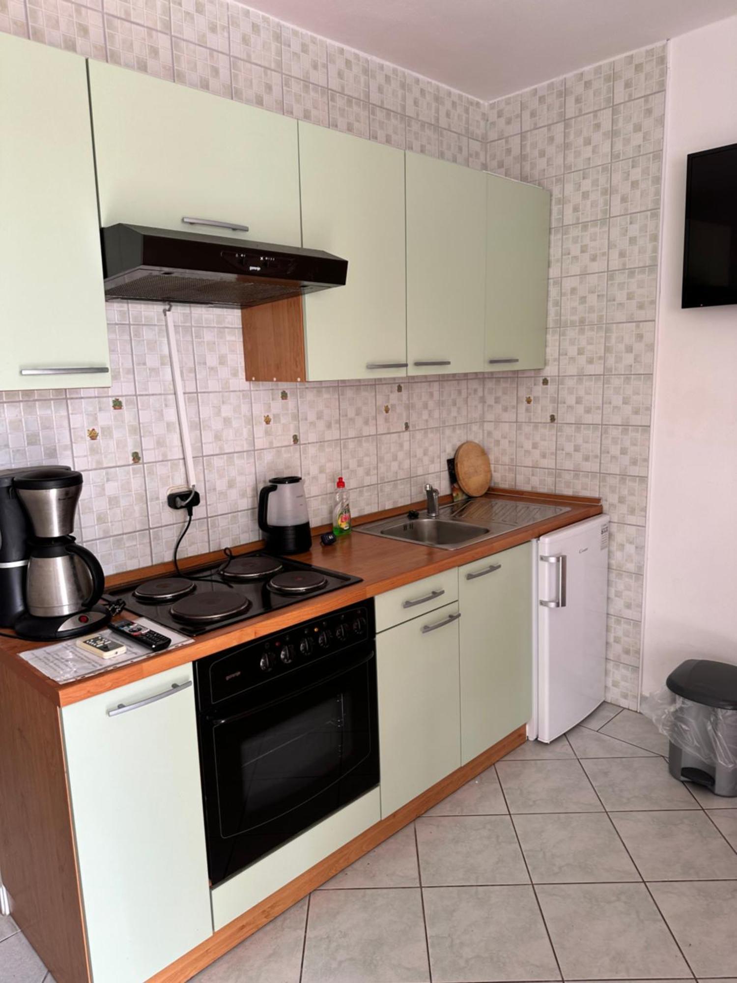 ויר Apartments Kristina מראה חיצוני תמונה